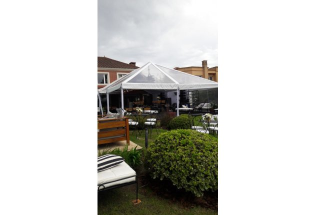 CARPA DE 8 MTS DE FRENTE TECHO TRANSPARENTE